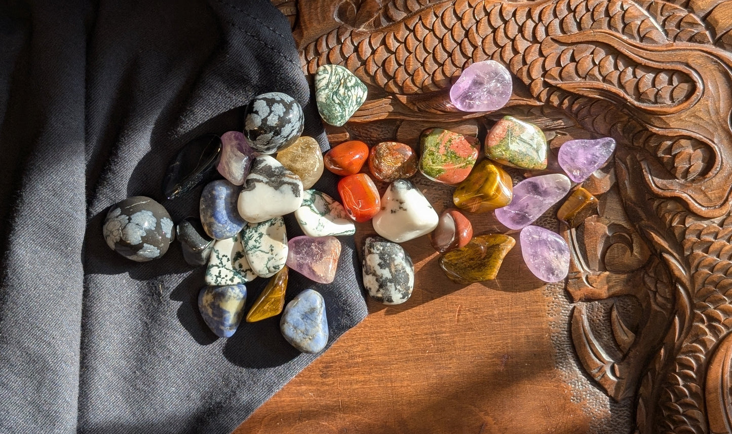 Bulk tumbled and polished rocks