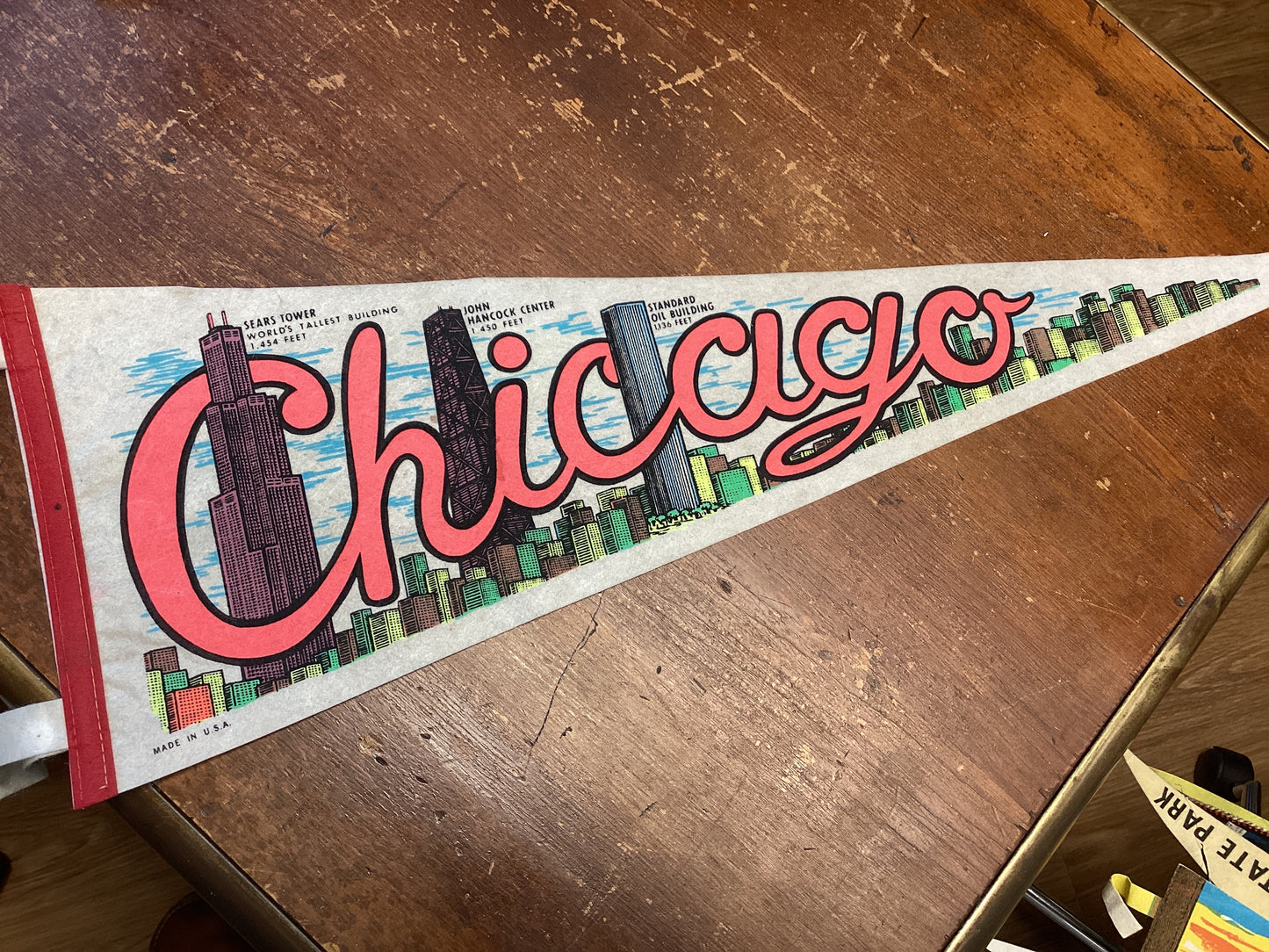 PCT119 Chicago souvenir pennant