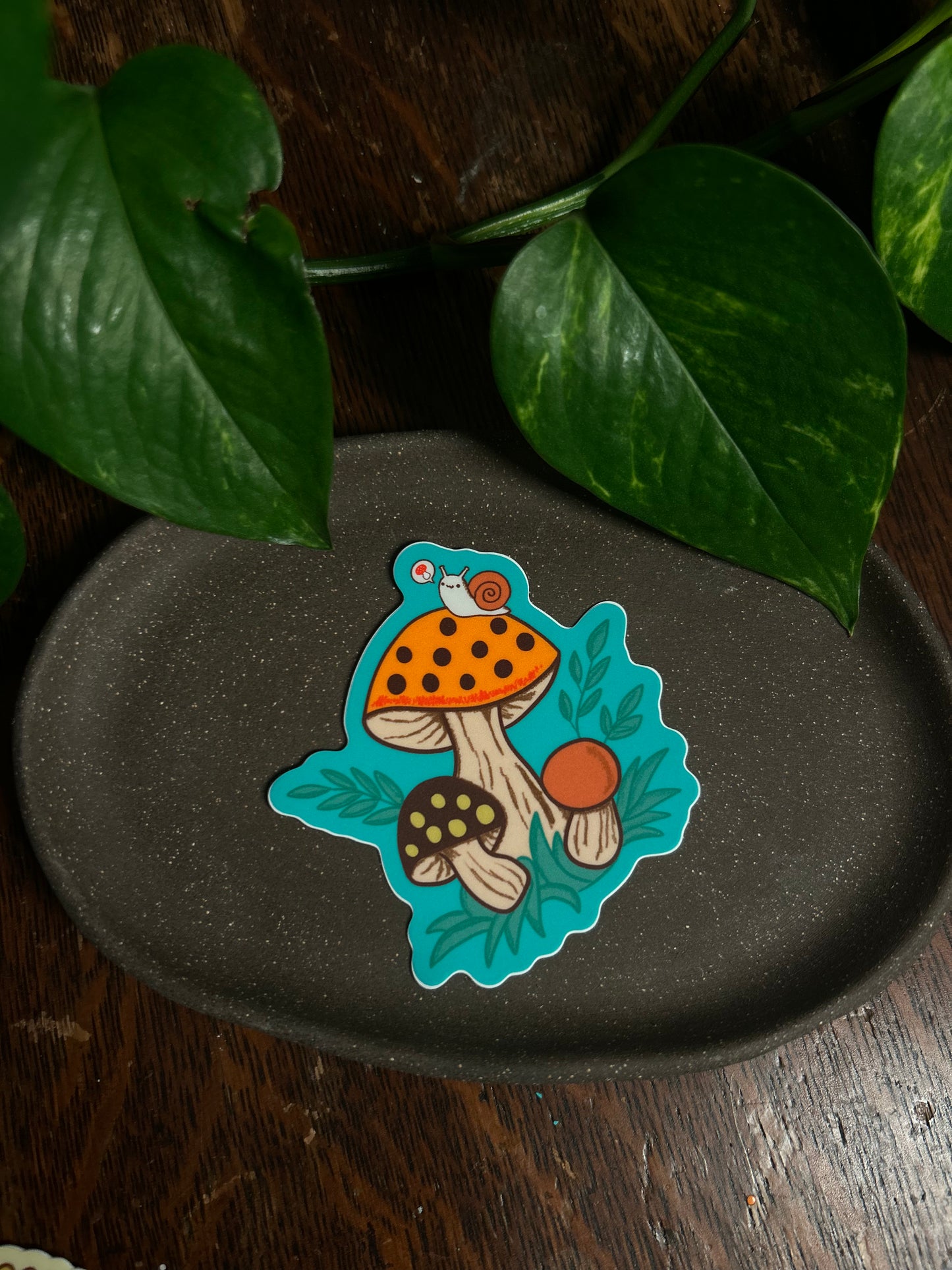 Leaf shroom sticker