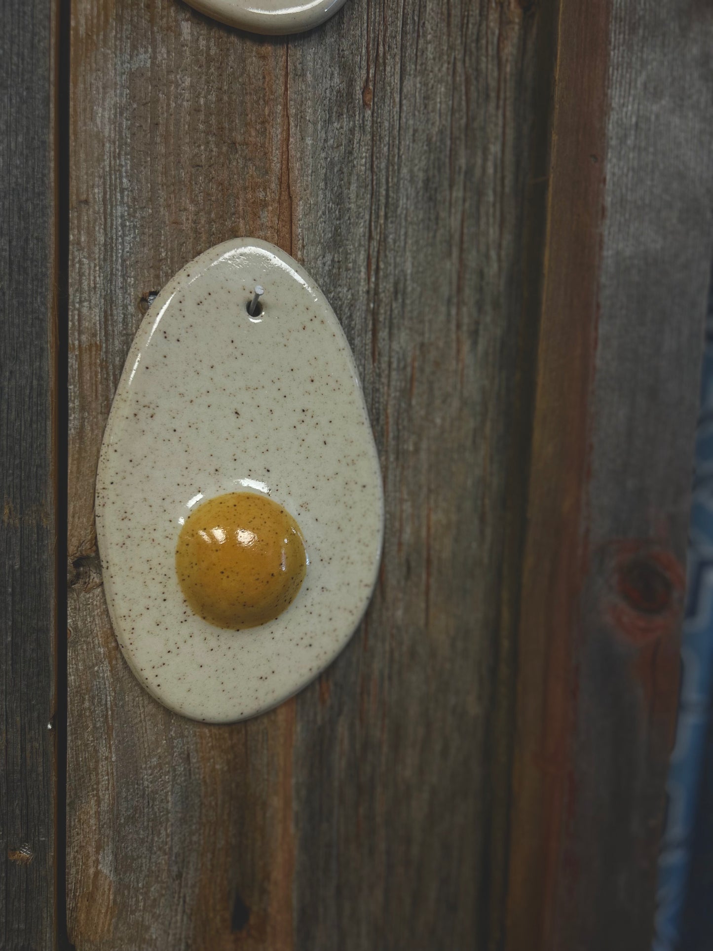 Ceramic hanging egg