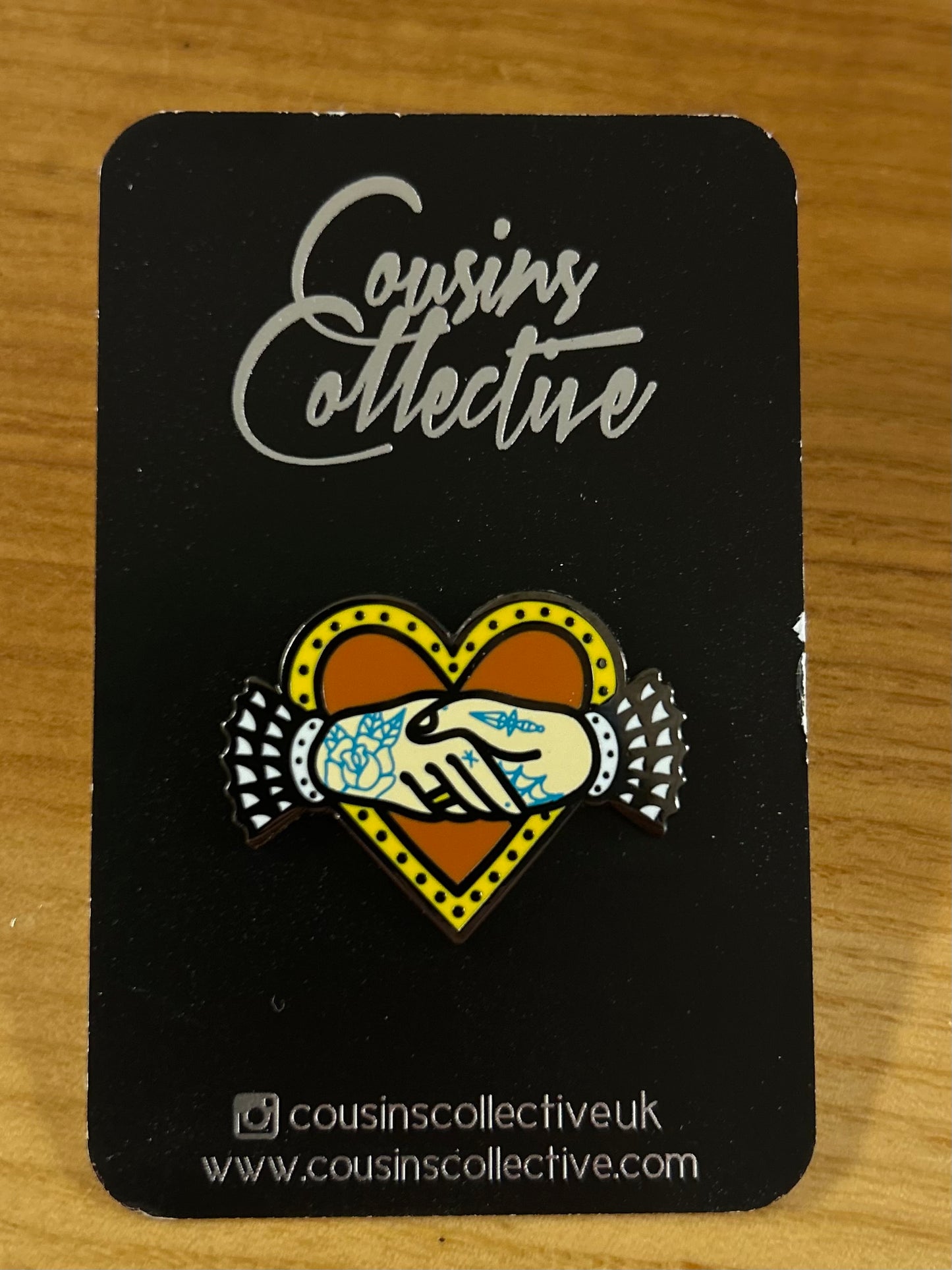 Hand shake pin