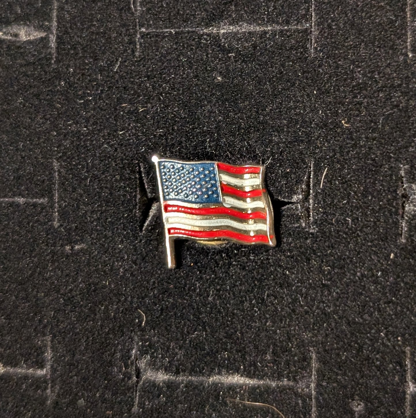 Vintage American Flag Pin