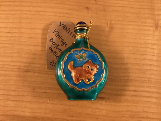 VAN111 Kitten Perfume Bottle