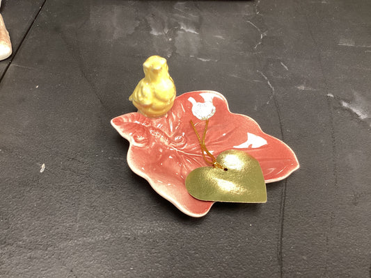 CER150 Royal Copley pink and yellow bird dish