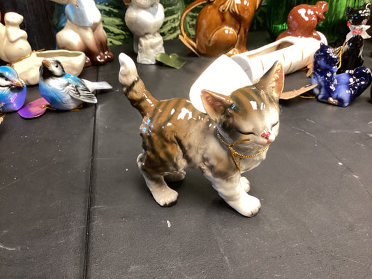 CER140 Lefton tabby cat figurine