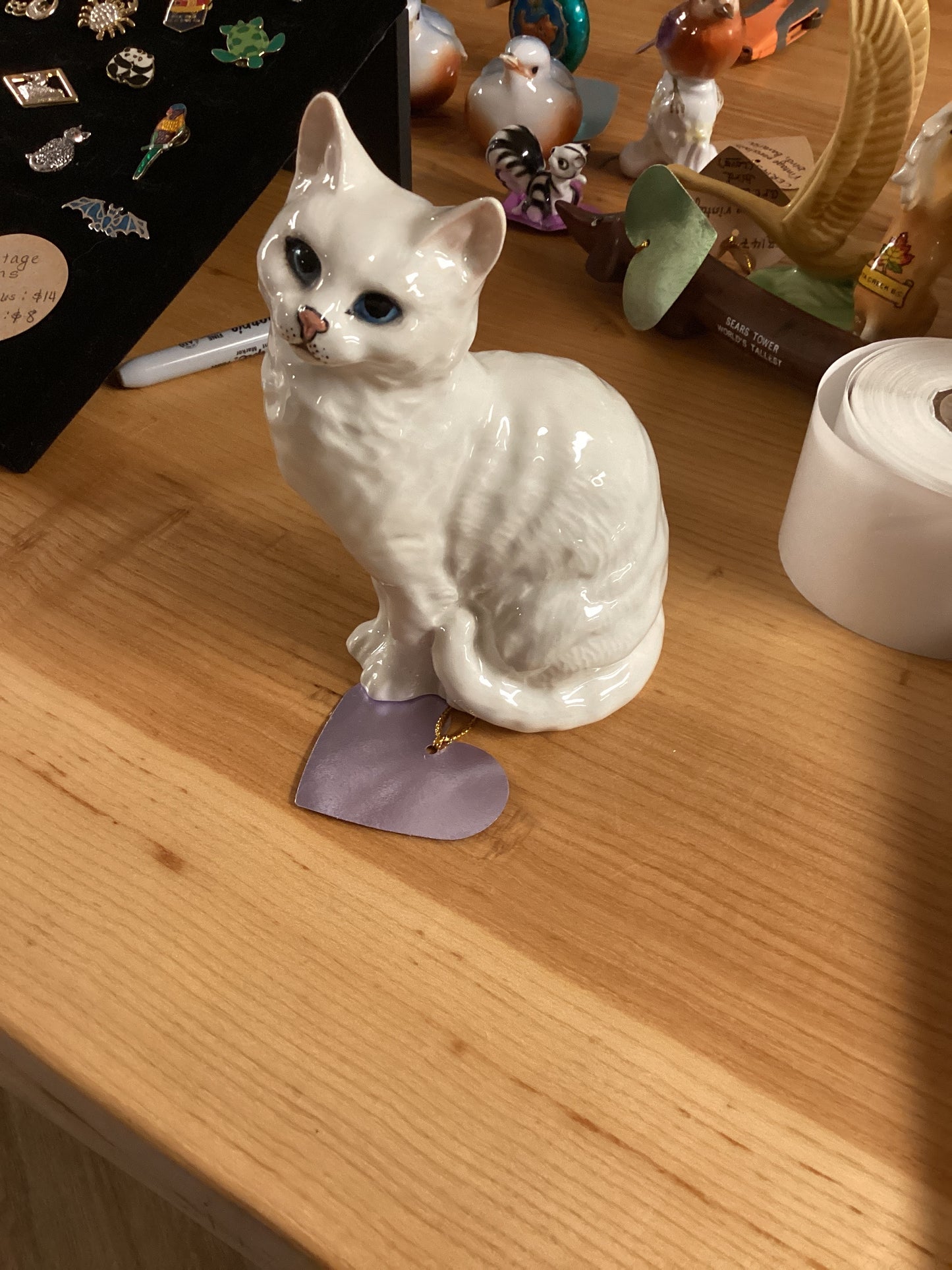 Cer138 Beswick Short Haired White Cat