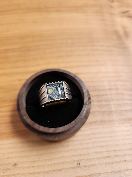 Metroglyph sterling silver ring in wooden box