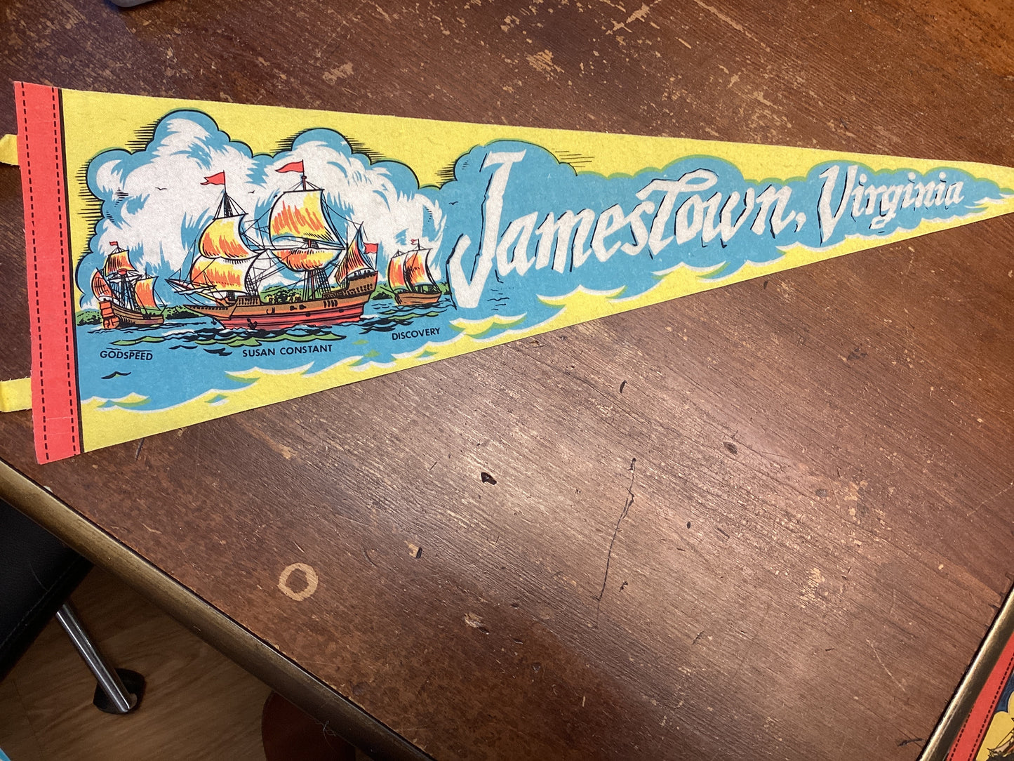 PCT123 Jamestown souvenir pennant