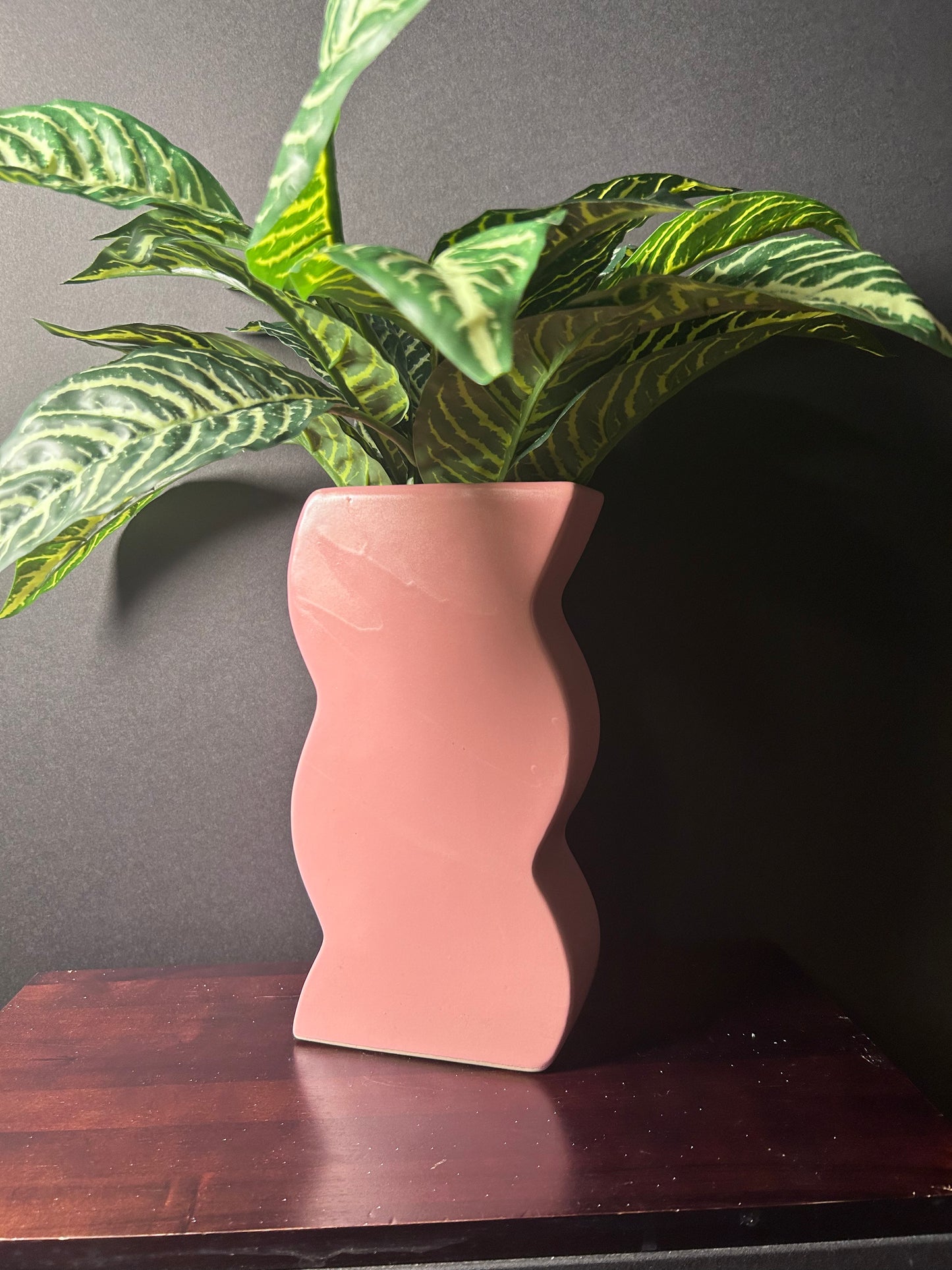 Pink squiggle vase