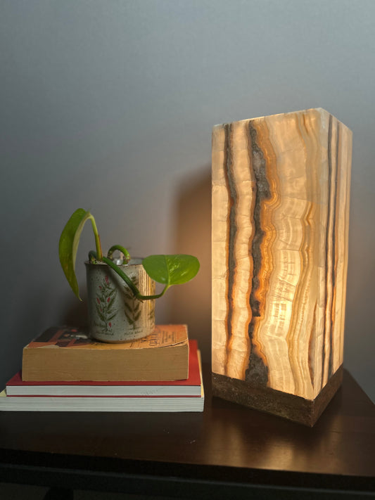 Onyx lamp