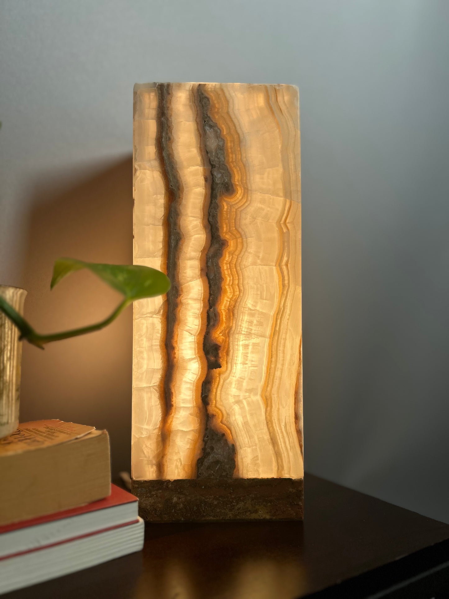 Onyx lamp