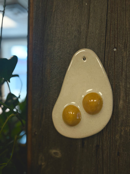 Ceramic hanging egg
