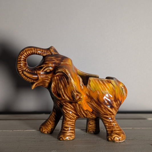 Vintage elephant ash tray