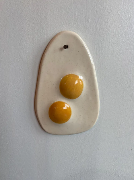 Ceramic hanging egg