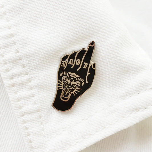 Love knuckles pin
