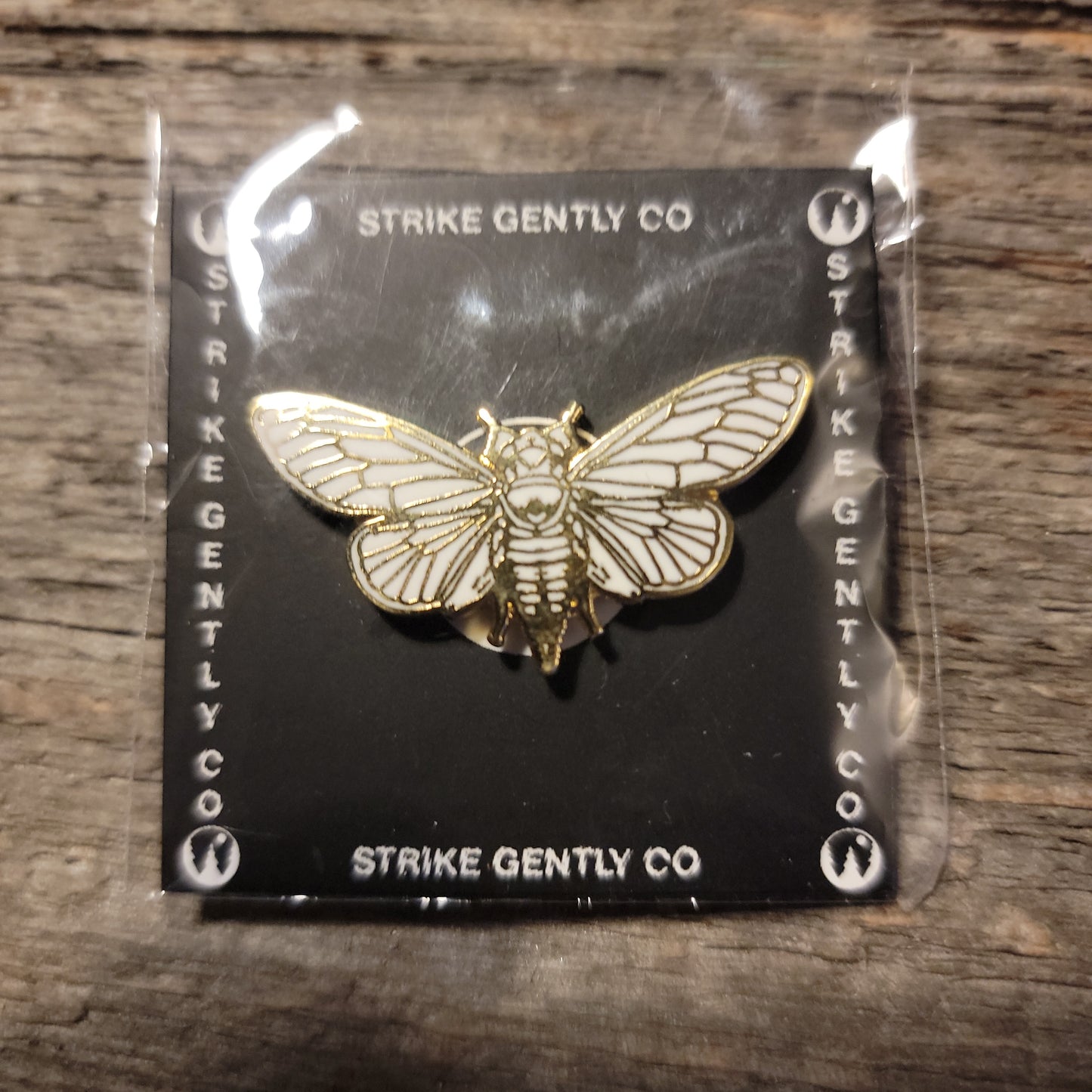 Cicada Enamel Pin